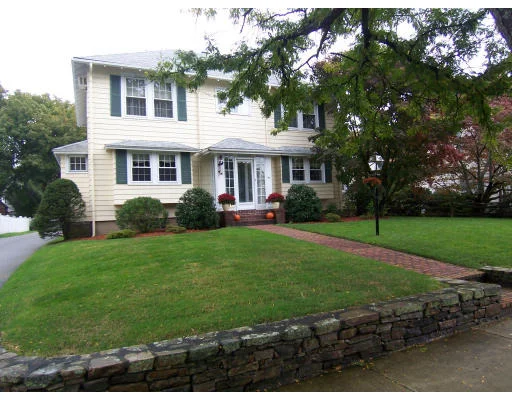 Unit for sale at 41 Salisbury St, Winchester, MA 01890