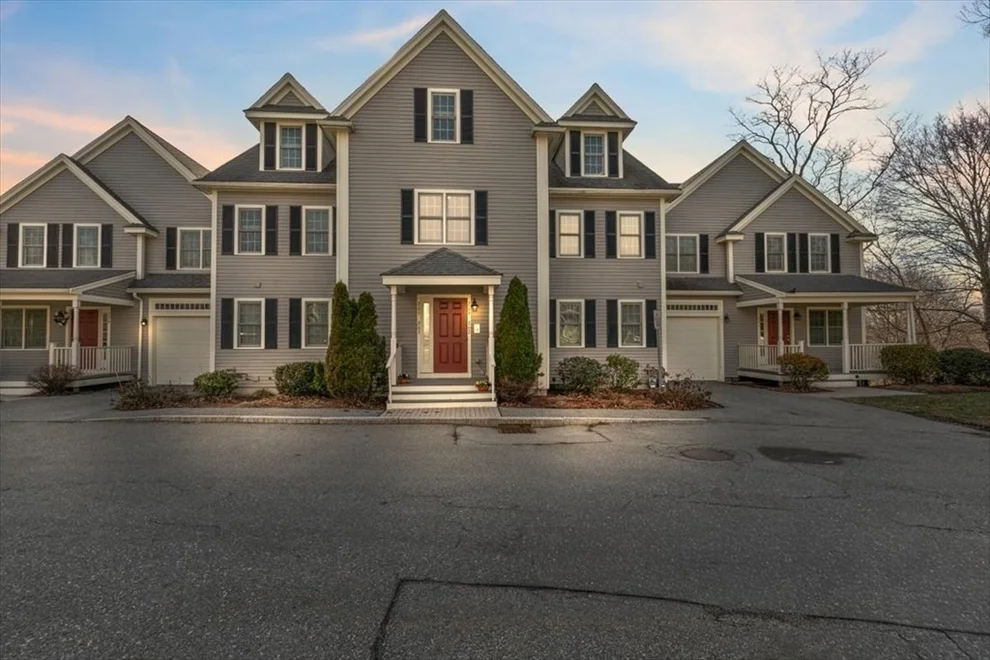 Unit for sale at 10 Cunningham Ln, Billerica, MA 01821