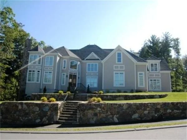 Unit for sale at 6 Ramsdell Way, Lynnfield, MA 01940