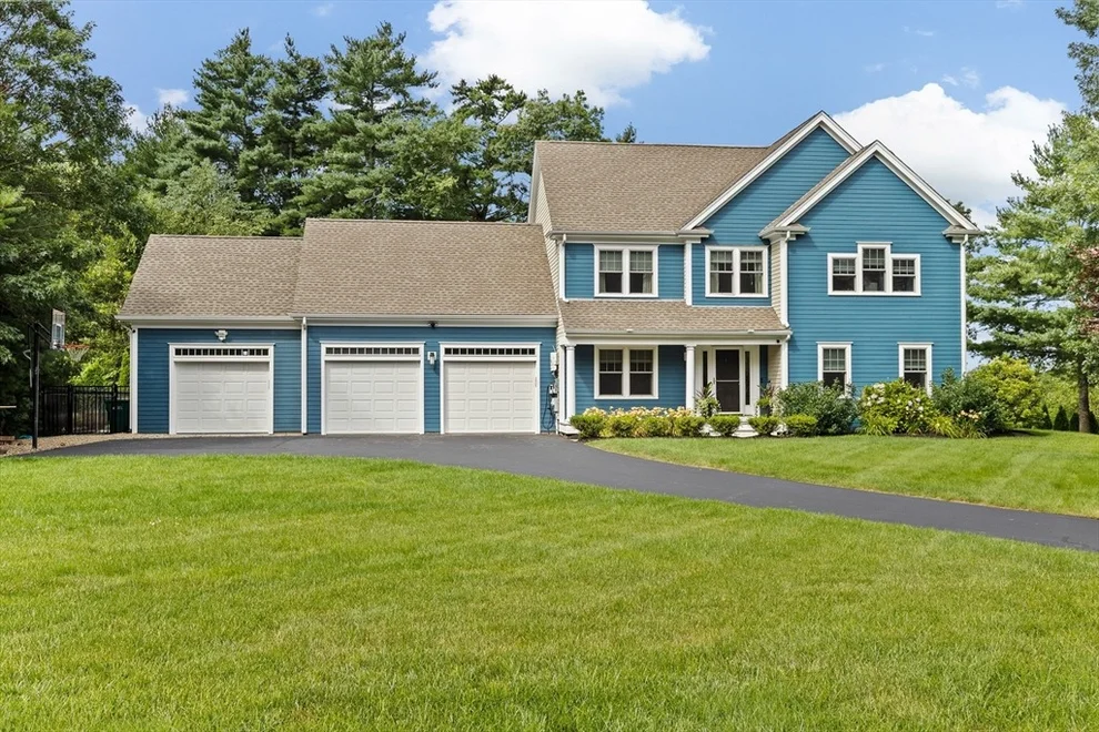 Unit for sale at 22 Redtail Ln, Carver, MA 02330