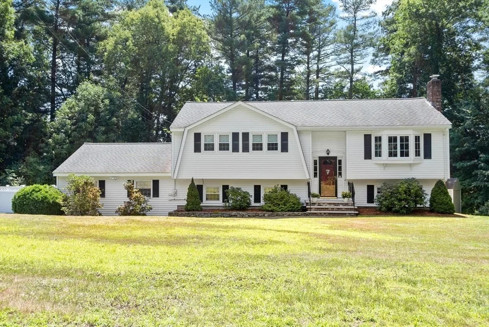 Unit for sale at 22 Northgate Rd, Tewksbury, MA 01876