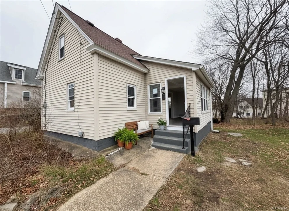 Unit for sale at 448 Pleasant St, Gardner, MA 01440