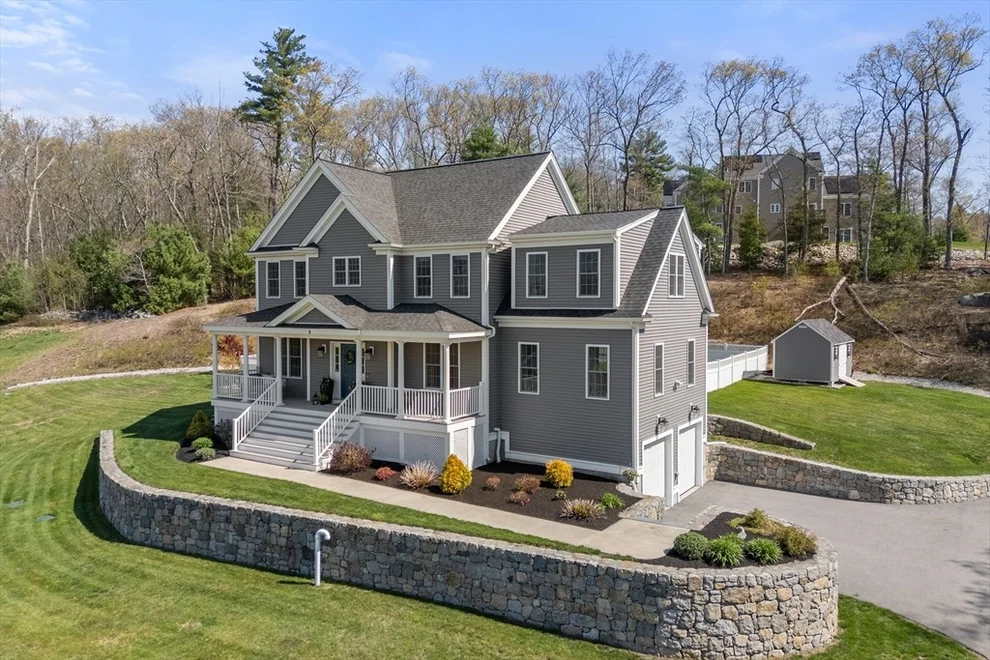 Unit for sale at 9 Jewell Xing, Mendon, MA 01756