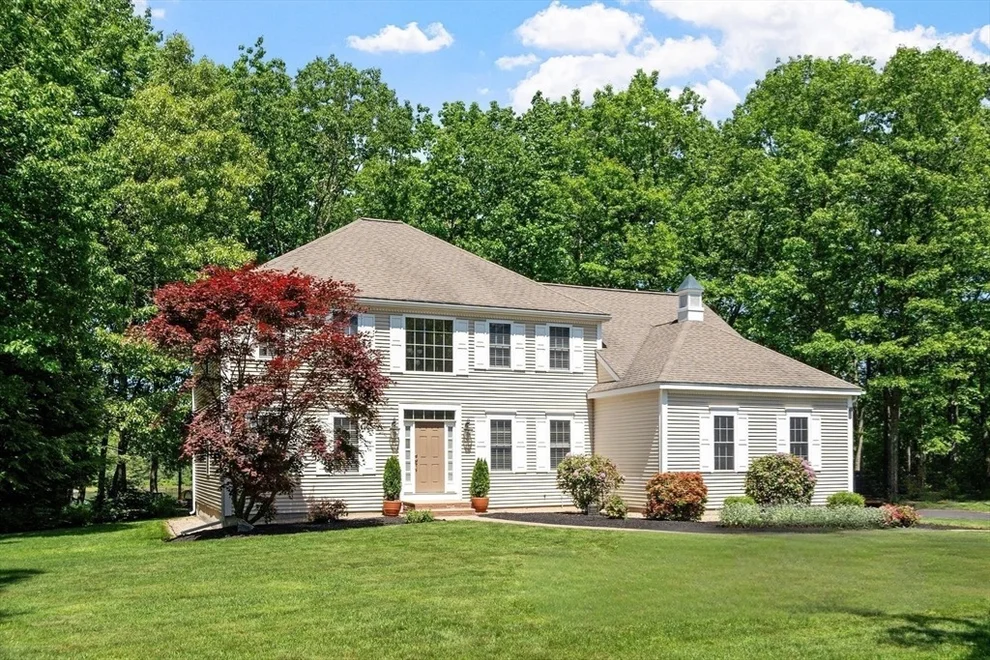 Unit for sale at 148 Kaleva Rd, Lancaster, MA 01523