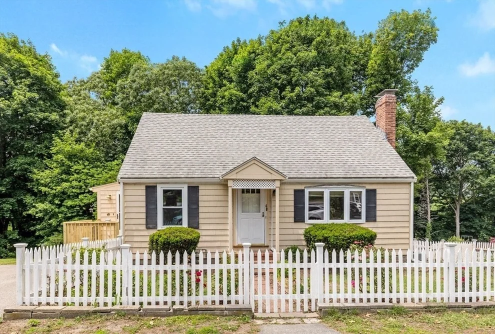 Unit for sale at 49 Whitman St, Weymouth, MA 02189