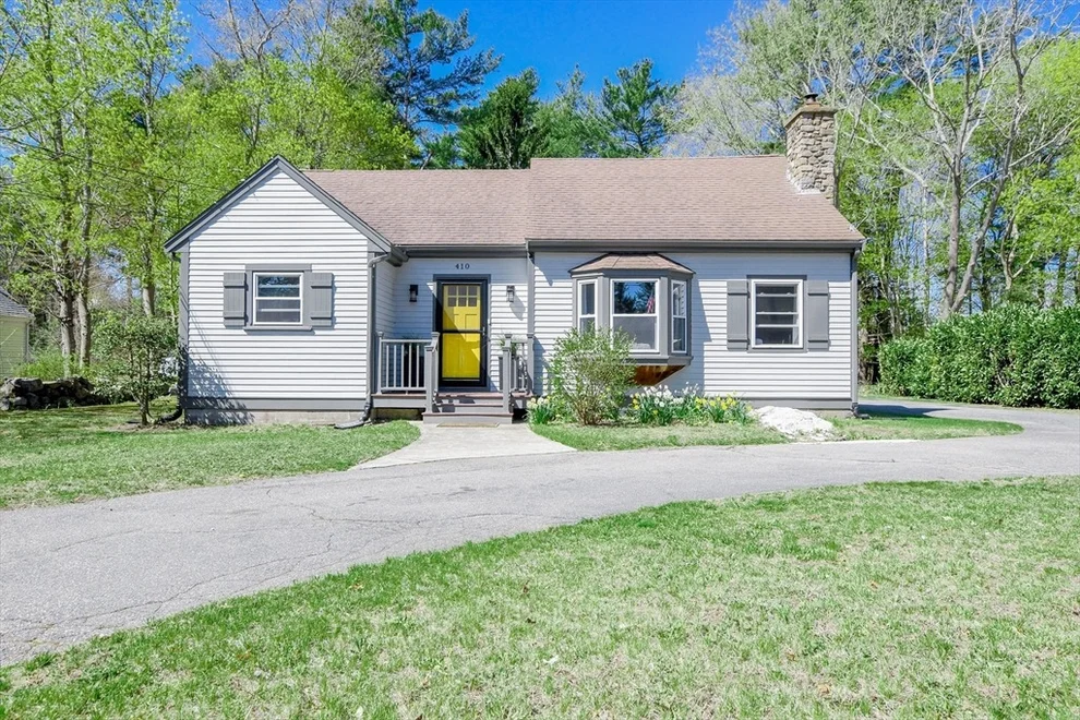 Unit for sale at 410 Front Street, Marion, MA 02738