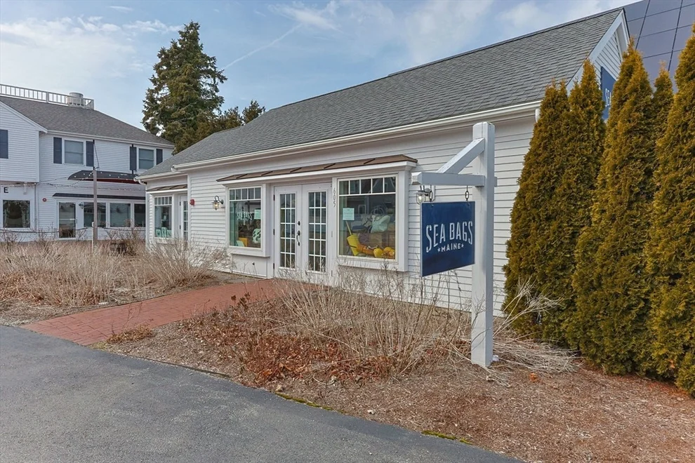 Unit for sale at 605 Main Street, Chatham, MA 02633