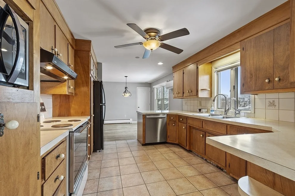 Unit for sale at 100 Gilmore St, Lowell, MA 01854