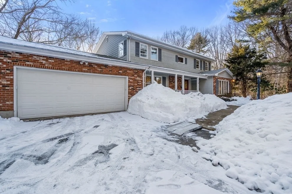 Unit for sale at 61 Lincoln Rd, Sharon, MA 02067