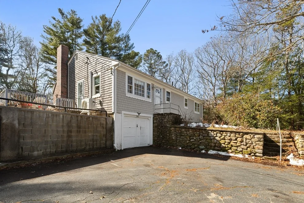 Unit for sale at 290 Main St, Mashpee, MA 02649