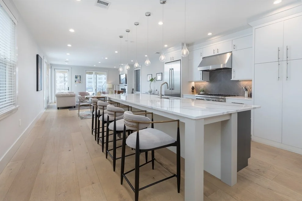 Unit for sale at 409 E 7th St, Boston, MA 02127