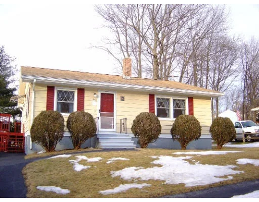 Unit for sale at 3 Hingham Rd, Worcester, MA 01606