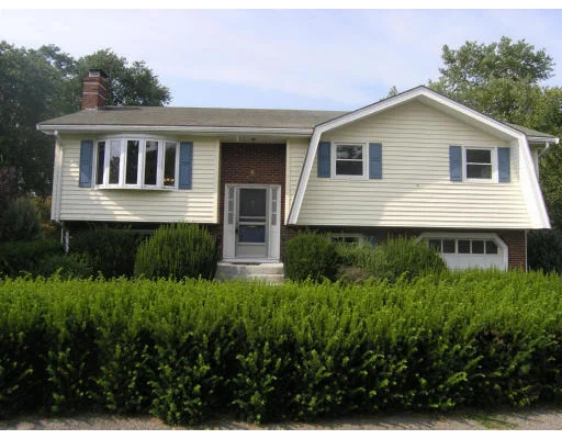 Unit for sale at 7 Kennedy Park, Woburn, MA 01801