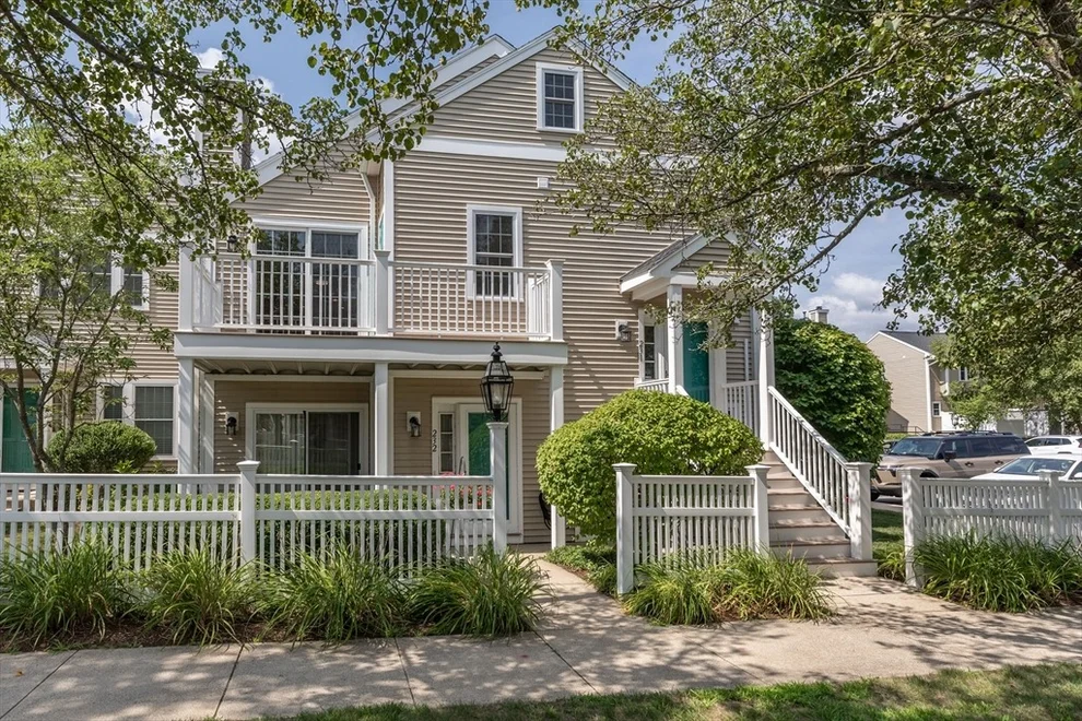Unit for sale at 231 Allerton Commons Lane, Braintree, MA 02184