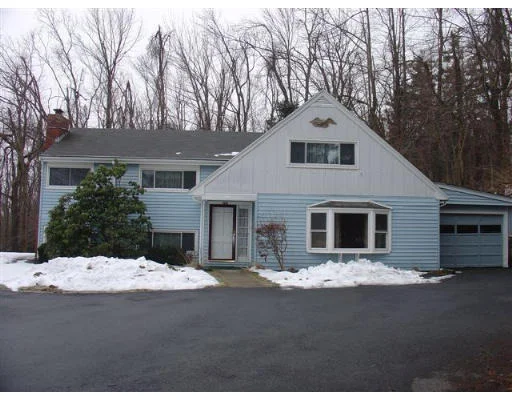 Unit for sale at 256 Moreland St, Worcester, MA 01609