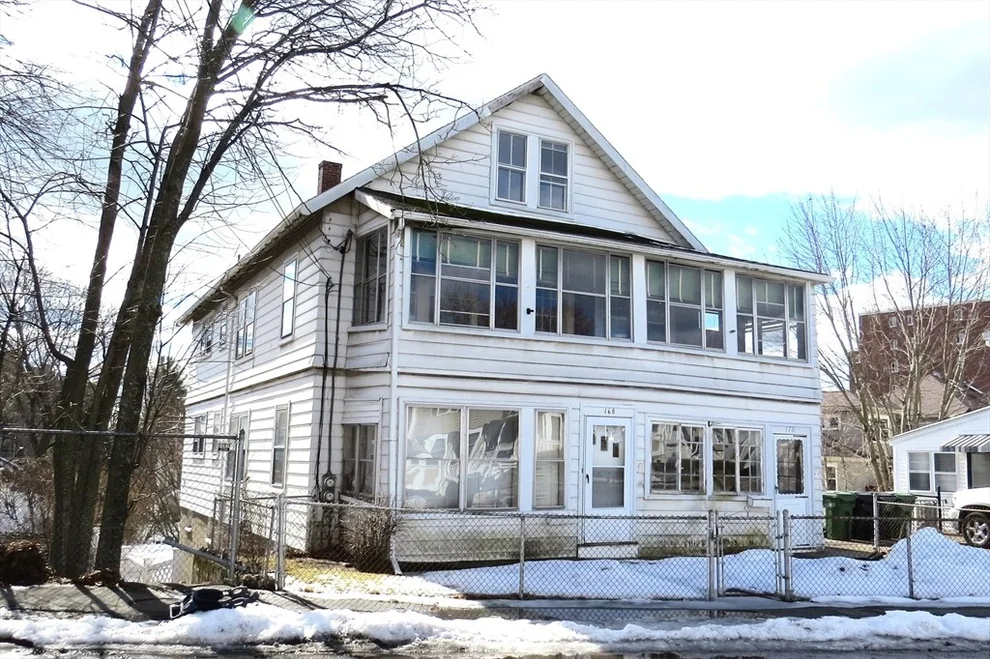 Unit for sale at 168-170 Fayette St, Watertown, MA 02472