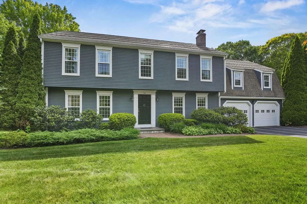 Unit for sale at 2 Quail Hollow, Westborough, MA 01581