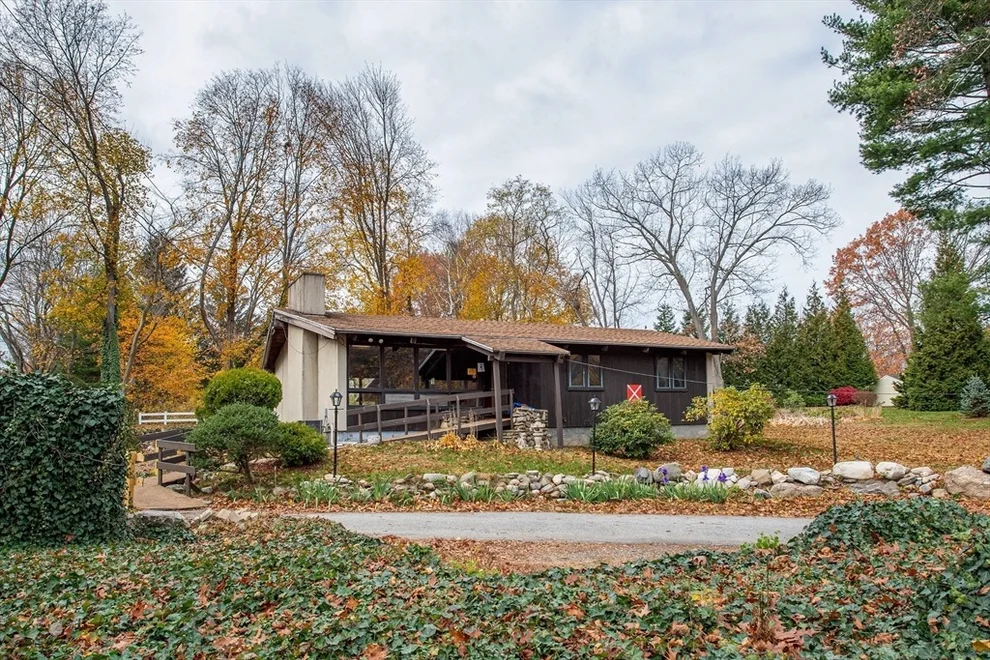 Unit for sale at 826 Osgood St, North Andover, MA 01845