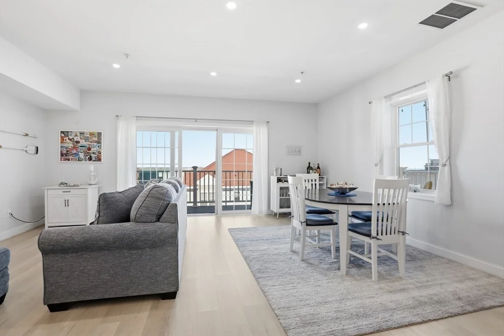 Unit for sale at 233 Beach Rd, Salisbury, MA 01952