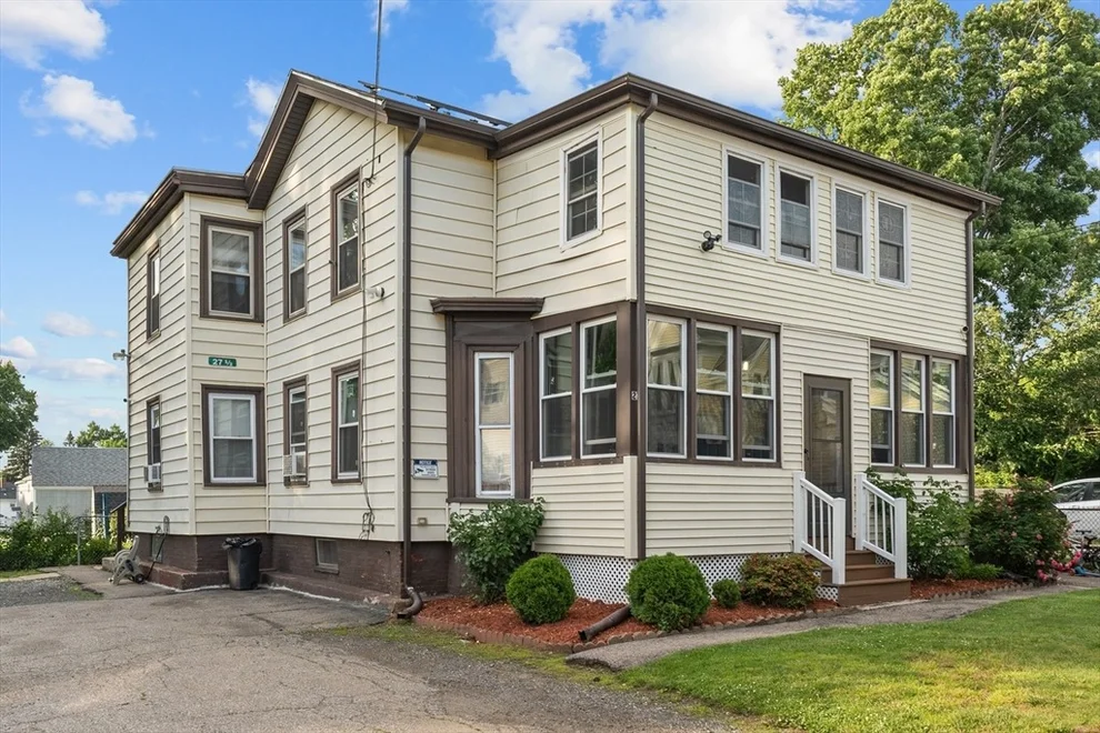 Unit for sale at 27-1/2 7th Ave, Haverhill, MA 01830