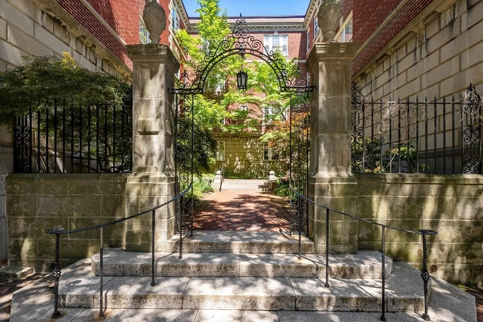 Unit for sale at 6 Washington Avenue, Cambridge, MA 02140
