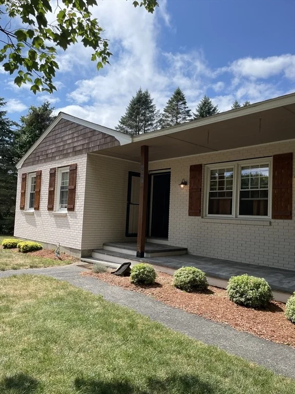Unit for sale at 28 Hillandale Rd, Ashburnham, MA 01430