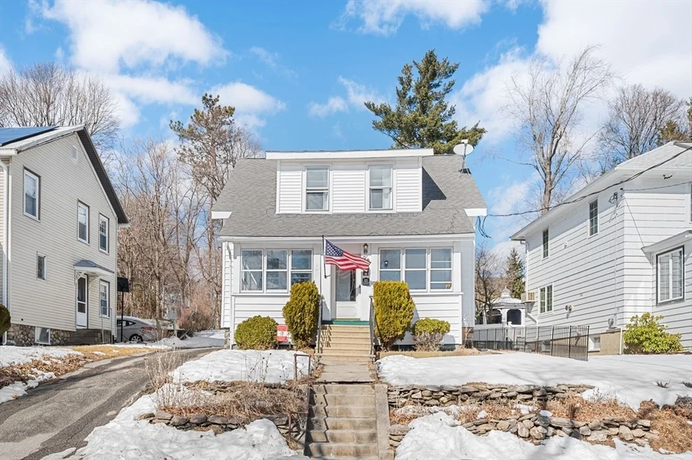 Unit for sale at 28 Barnard Rd, Worcester, MA 01605