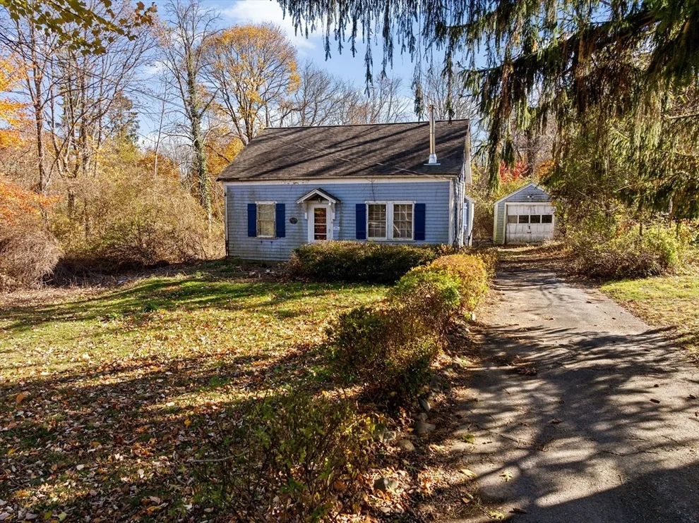 Unit for sale at 40 Beechwood St, Cohasset, MA 02025