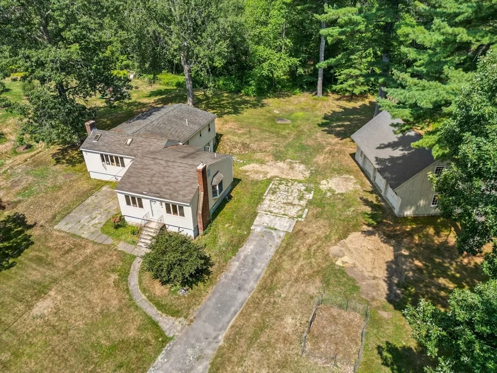 Unit for sale at 5 Rowley Court, Boxford, MA 01921