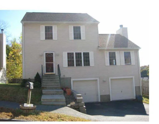 Unit for sale at 2 Jeremiahs Ln, Worcester, MA 01602