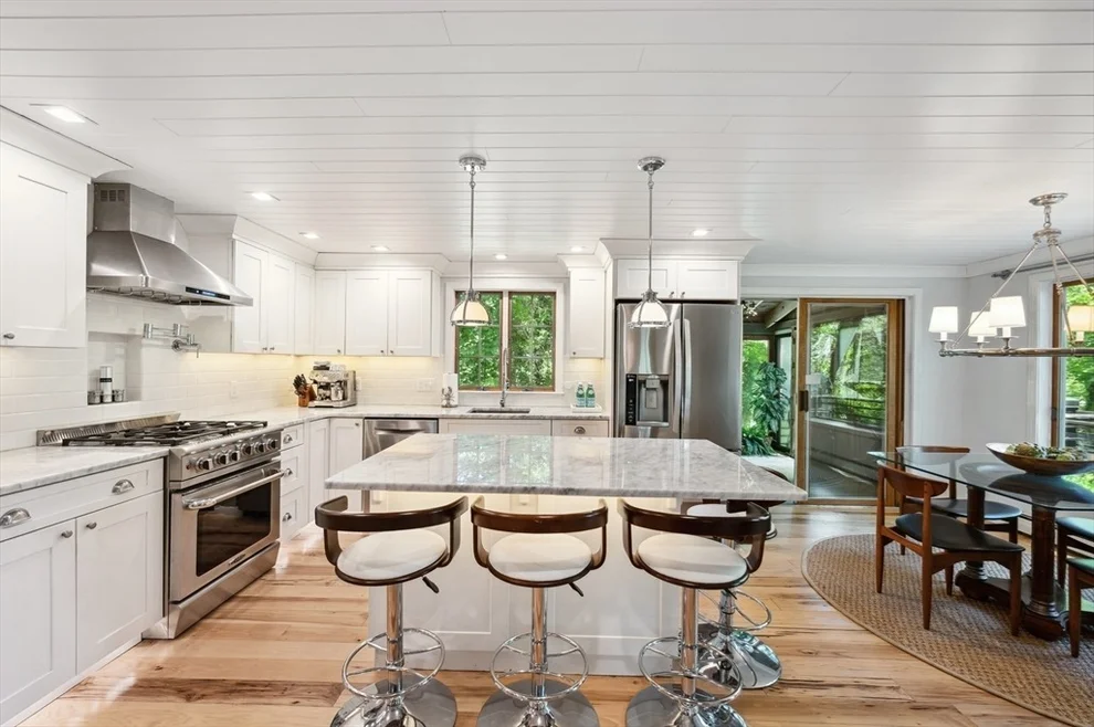 Unit for sale at 15 Youngs Rd, Gloucester, MA 01930