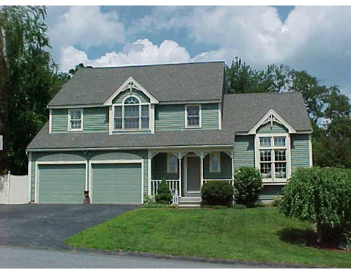 Unit for sale at 4 Dolly Dr, Worcester, MA 01604