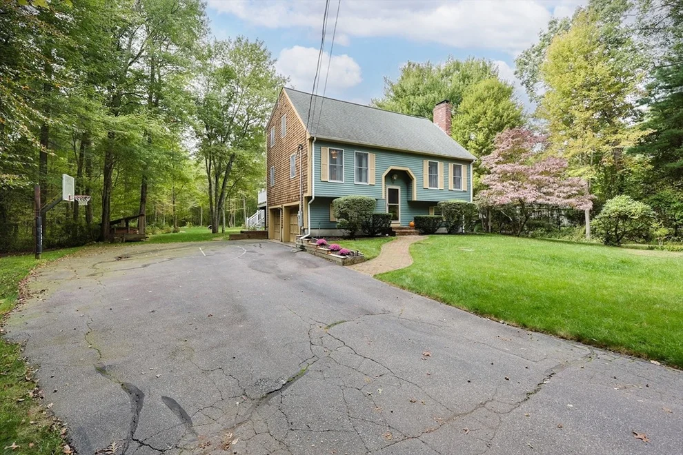 Unit for sale at 70 Plain Street E, Berkley, MA 02779