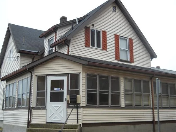 Unit for sale at 3 Maple Street, Wakefield, MA 01880