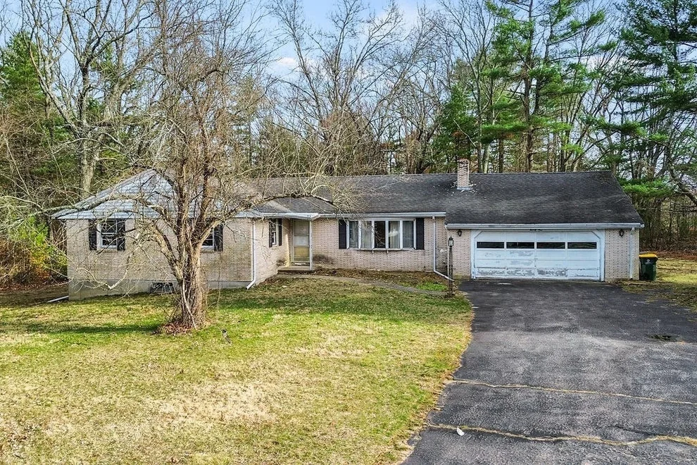 Unit for sale at 21 Country Club Dr., Franklin, MA 02038