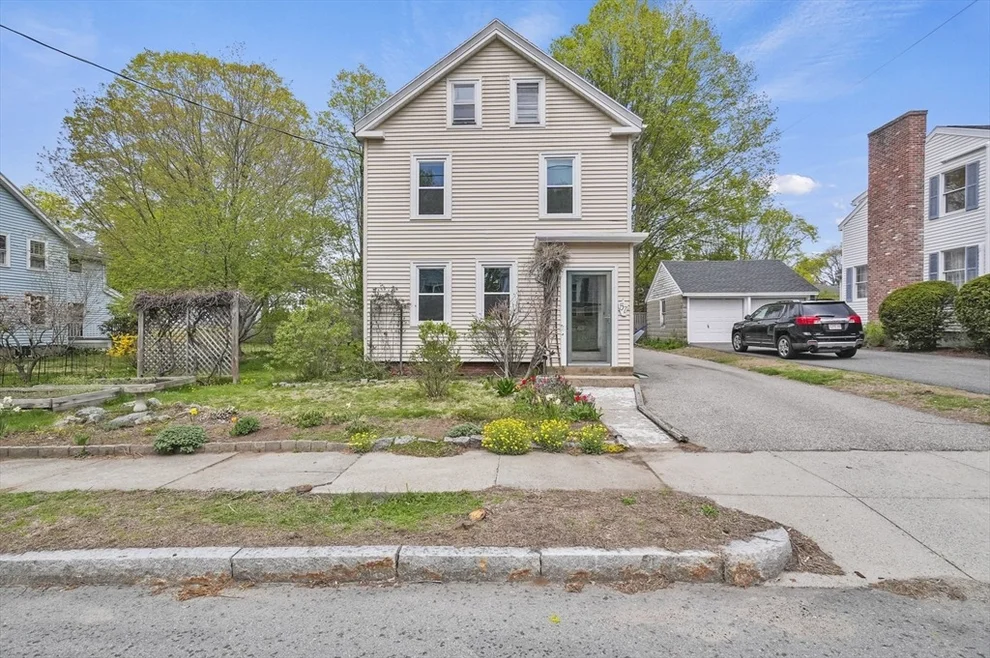 Unit for sale at 57 Mount Vernon St, Reading, MA 01867