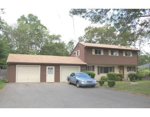 Unit for sale at 101 Pleasant Circle, Canton, MA 02021