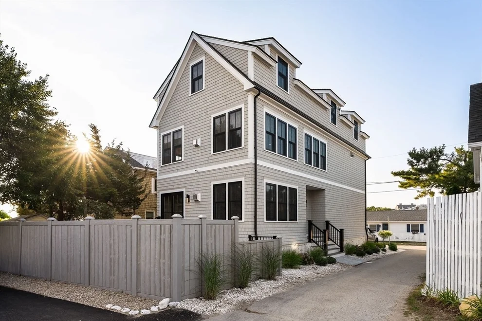 Unit for sale at 5 E Marginal Rd., Duxbury, MA 02332