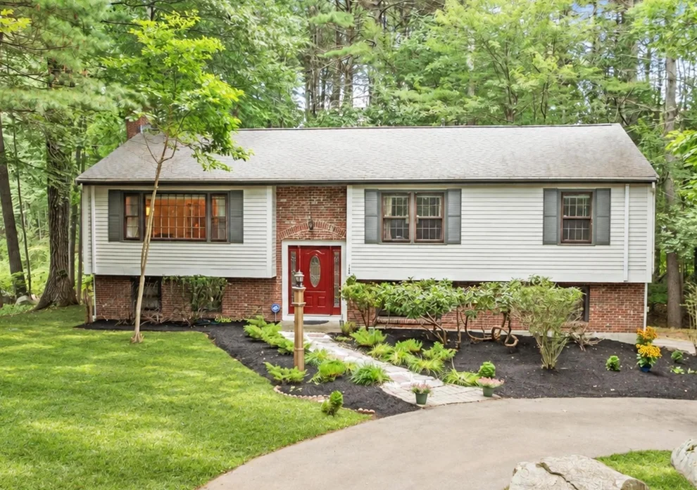 Unit for sale at 103 Hayward Rd, Acton, MA 01720