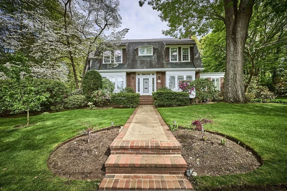 Unit for sale at 30 Cheswick, Newton, MA 02466