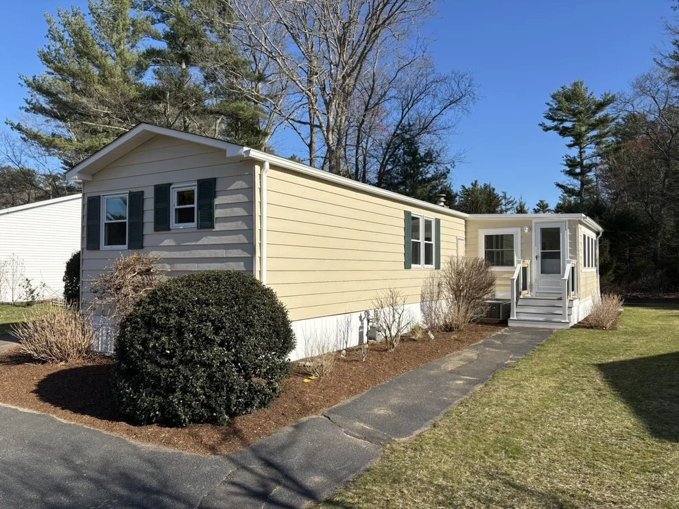 Unit for sale at 26 Silver Birch Lane, Kingston, MA 02364