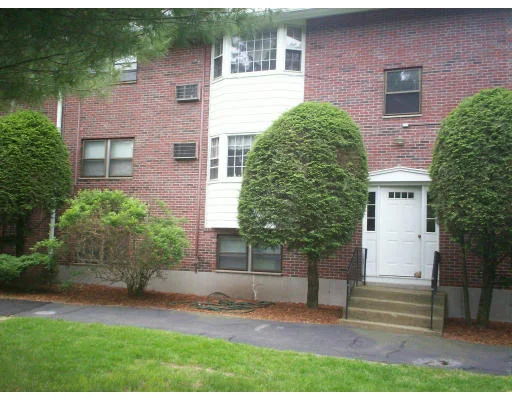 Unit for sale at 2 Townhouse Lane, Acton, MA 01720