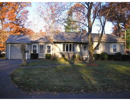 Unit for sale at 39 Western Circle, Westfield, MA 01085