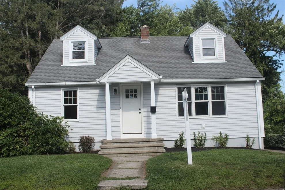 Unit for sale at 17 Didonato Ave, Webster, MA 01570