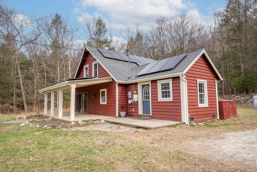 Unit for sale at 147 Worthington Rd, Huntington, MA 01050