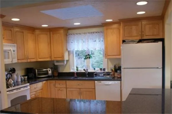 Unit for sale at 6 Summit Cir, Boston, MA 02136