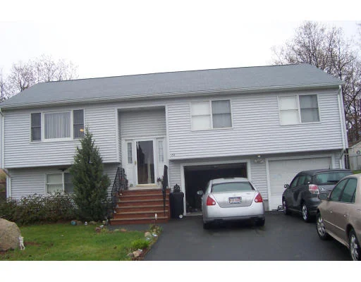 Unit for sale at 20 Emerald Dr, Lynn, MA 01904