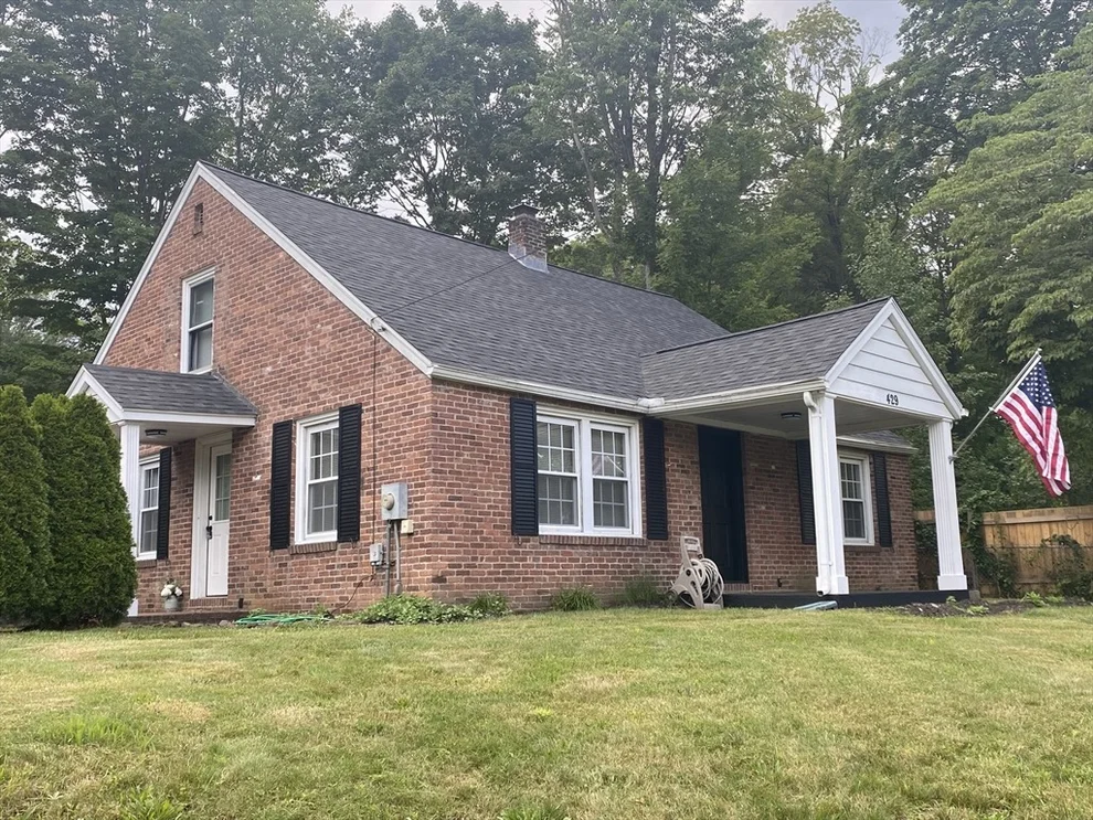 Unit for sale at 429 N Westfield St, Agawam, MA 01030