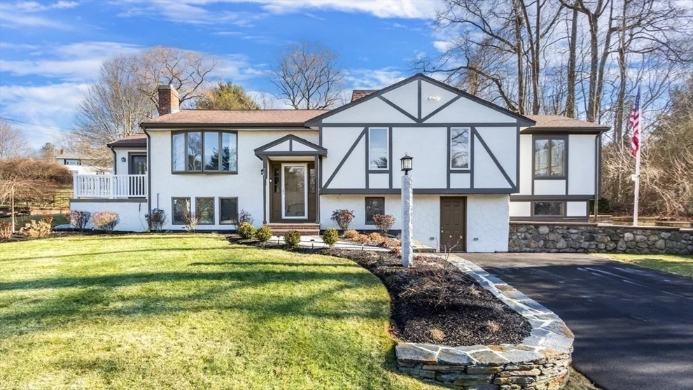 Unit for sale at 201 Crossfield Road, Franklin, MA 02038
