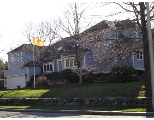 Unit for sale at 6 Fieldstone Dr, Winchester, MA 01890